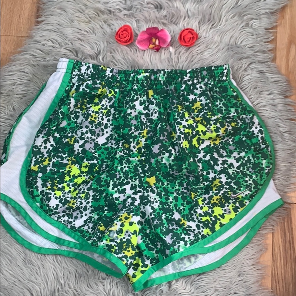 Nike dri fit shorts 🌴
